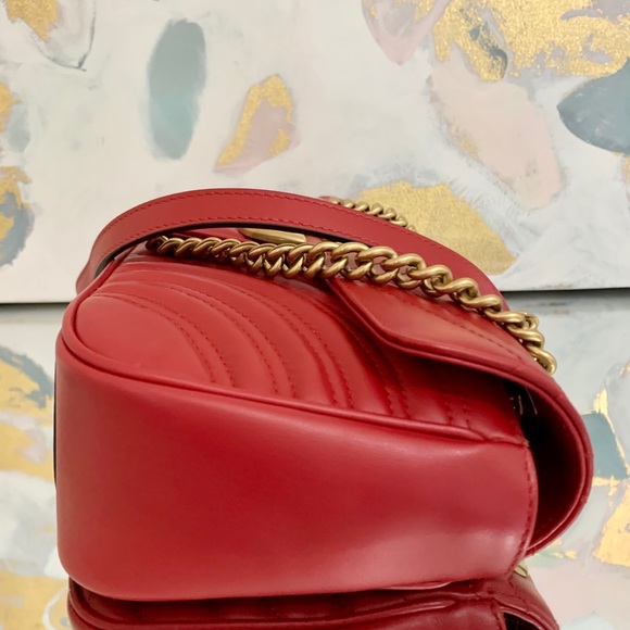 Gucci GG Small Marmont Matelasse Red Handbag - Picture 7 of 12